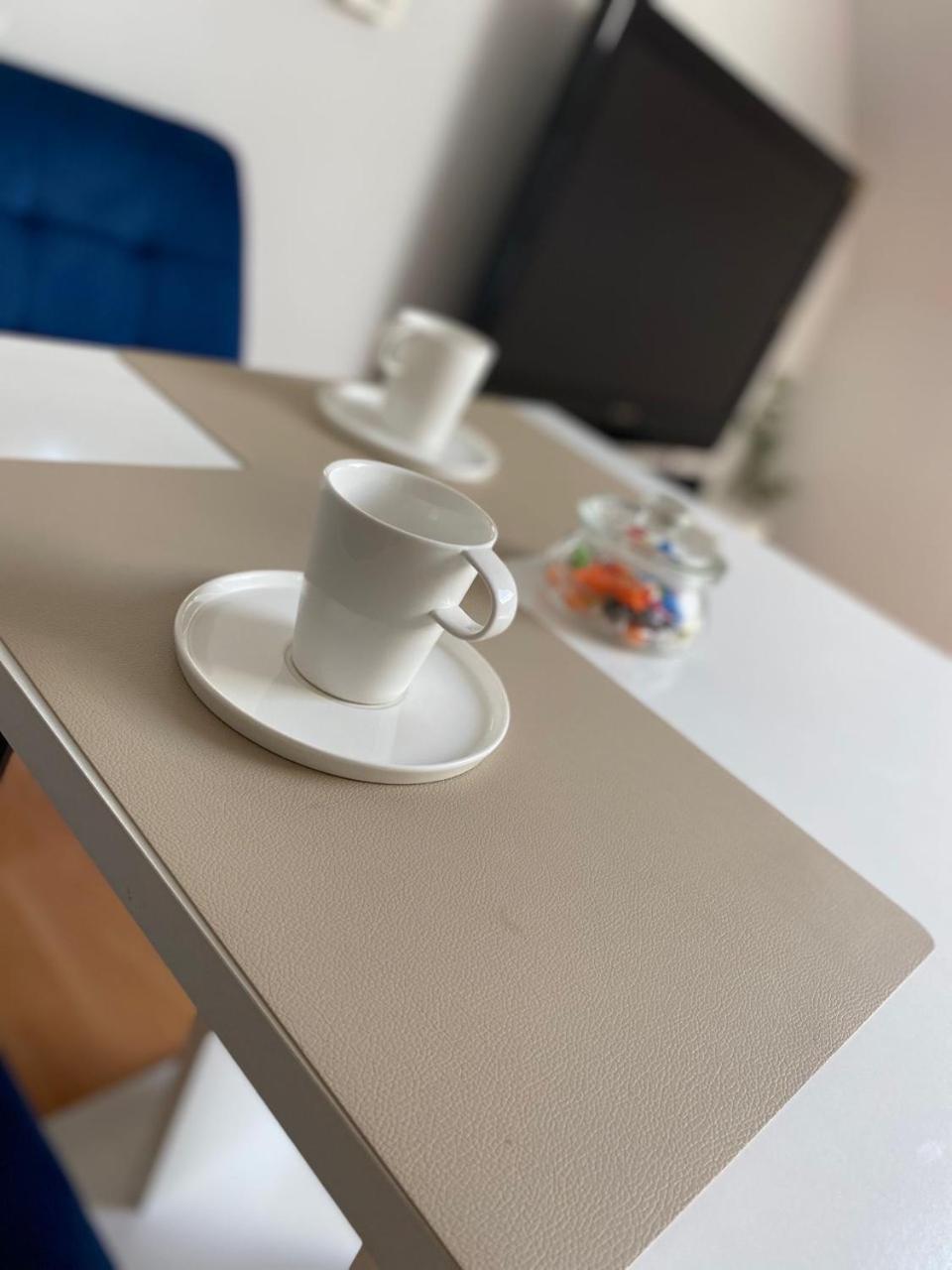 Mia Airport Studio Apartment - 0-24H Self Check In&Out - Parking On Site 벨리카 고리차 외부 사진