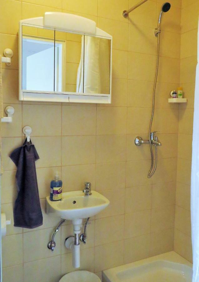 Mia Airport Studio Apartment - 0-24H Self Check In&Out - Parking On Site 벨리카 고리차 외부 사진